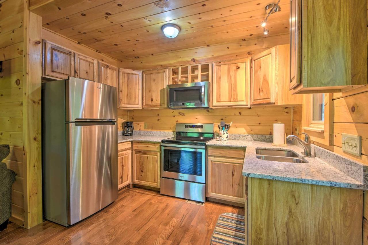 Murphy Cabin With Spacious Deck And Forest Views! מראה חיצוני תמונה