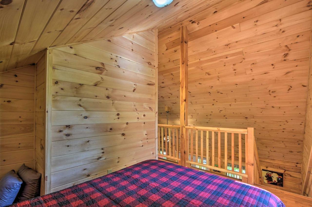 Murphy Cabin With Spacious Deck And Forest Views! מראה חיצוני תמונה